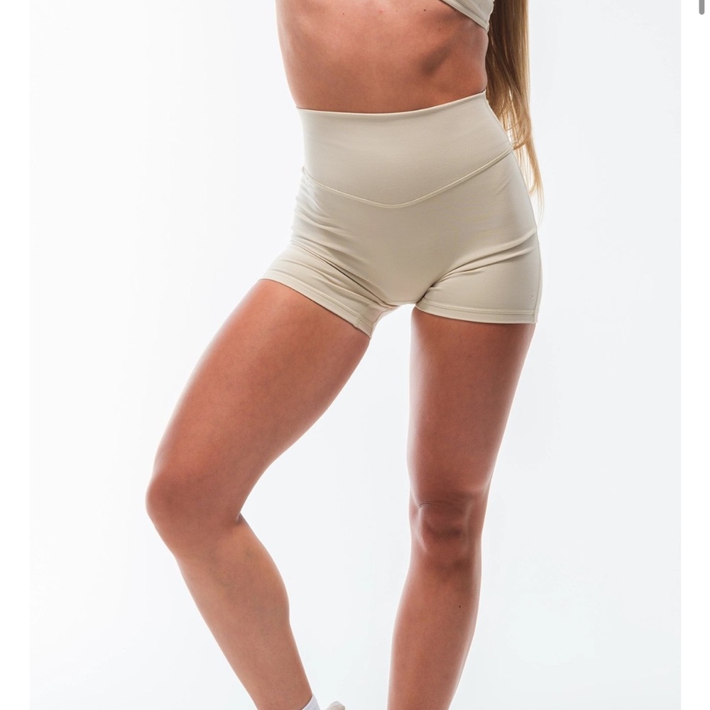 Women's Cream Shorts